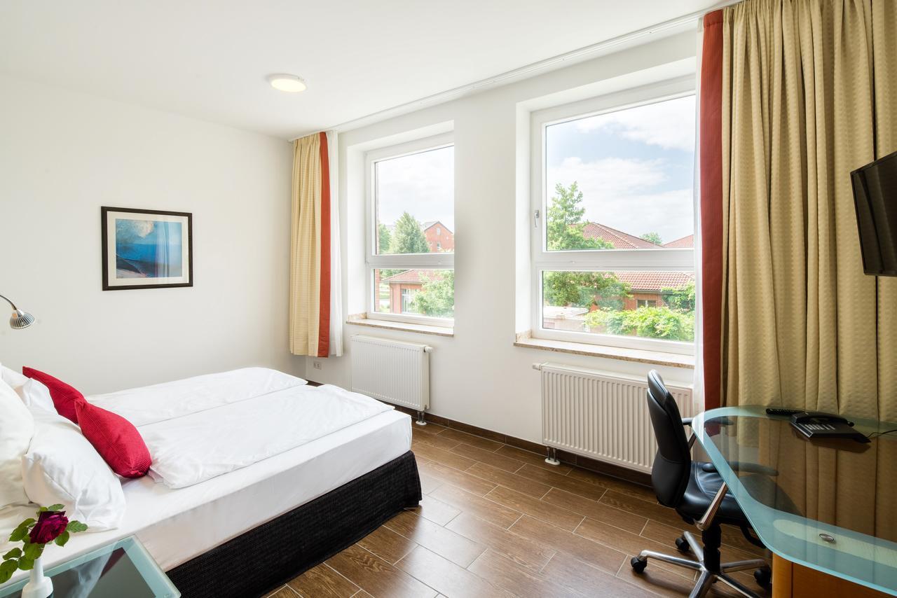 Taba Hotel Kellinghusen Екстериор снимка